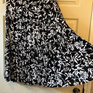 Cynthia Rowley Black and White Floral A-Line Skirt